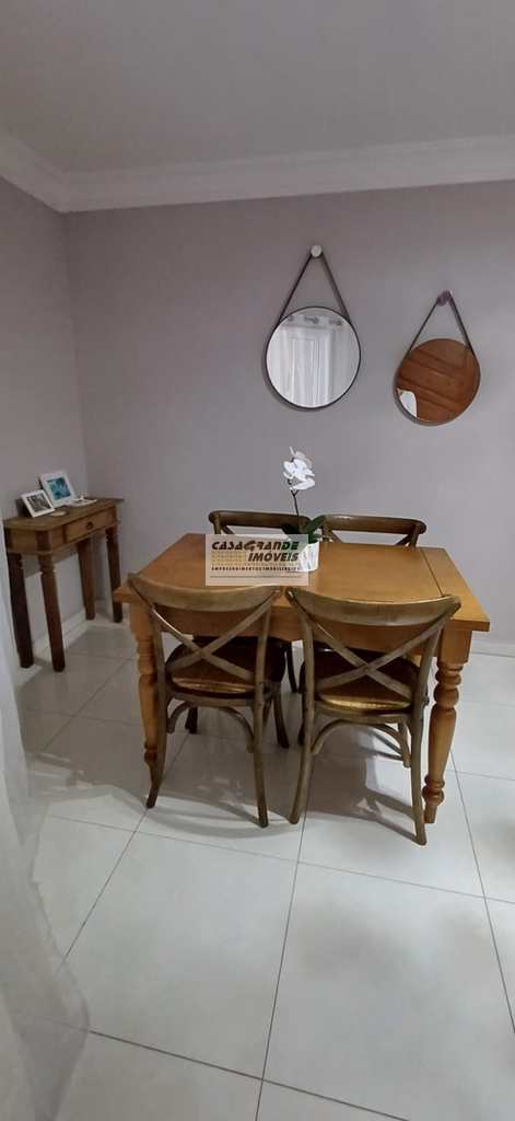 Sobrado em Praia Grande, no bairro Mirim