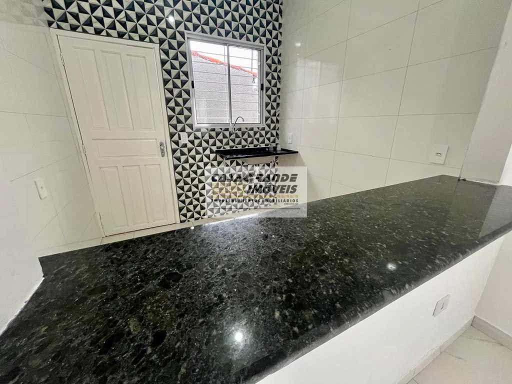 Casa em Praia Grande, no bairro Maracanã