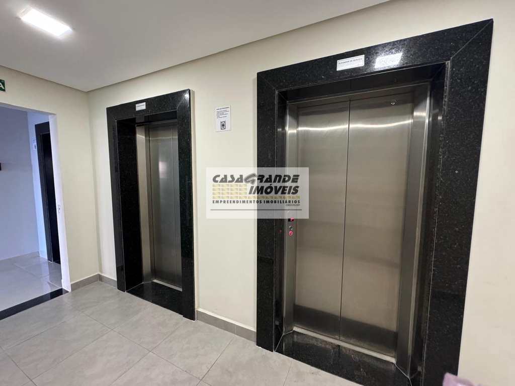 Apartamento em Praia Grande, no bairro Caiçara