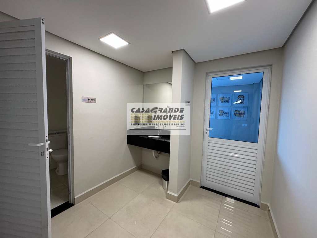 Apartamento em Praia Grande, no bairro Caiçara