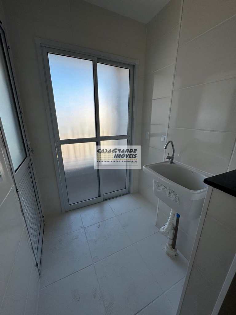 Apartamento em Praia Grande, no bairro Caiçara