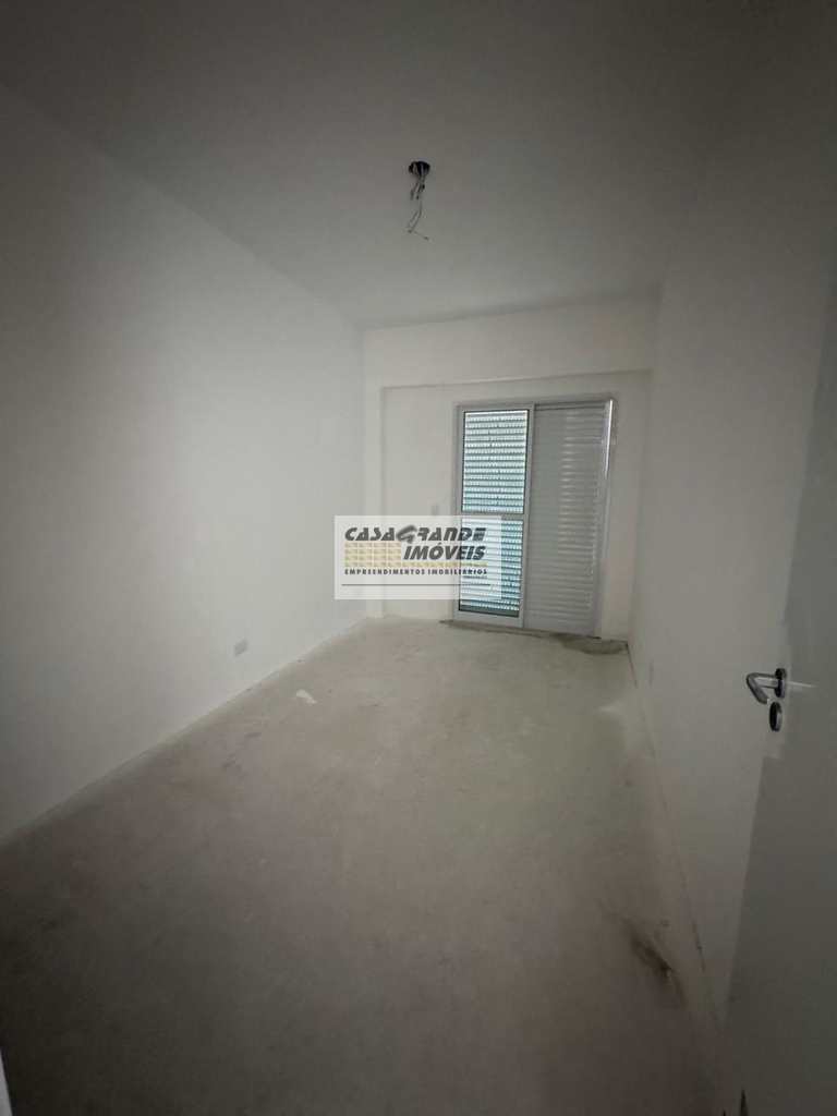 Apartamento em Praia Grande, no bairro Caiçara