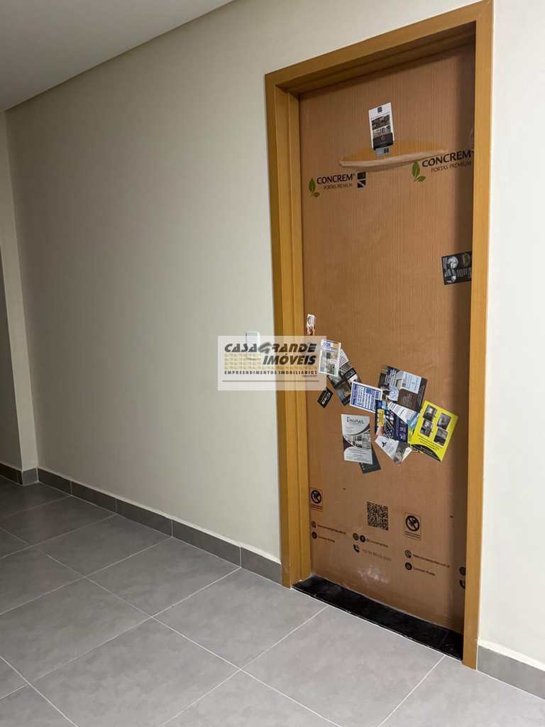 Apartamento em Praia Grande, no bairro Caiçara