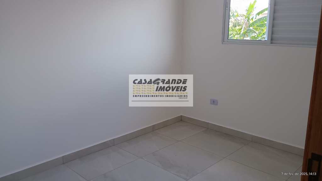 Casa de Condomínio em Praia Grande, no bairro Samambaia