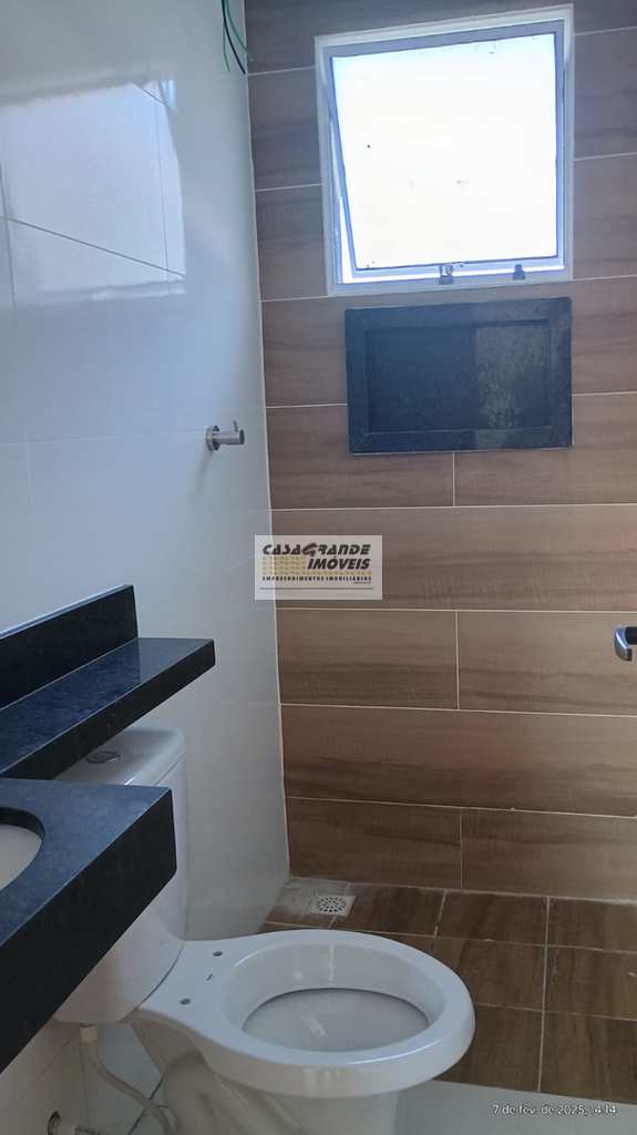 Casa de Condomínio em Praia Grande, no bairro Samambaia