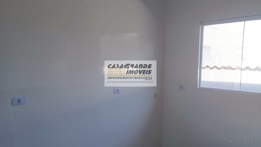 Casa de Condomínio em Praia Grande, no bairro Samambaia