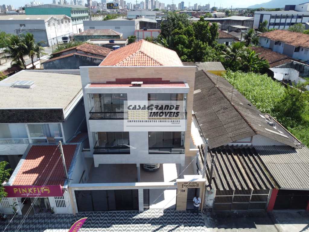 Casa de Condomínio em Praia Grande, no bairro Samambaia