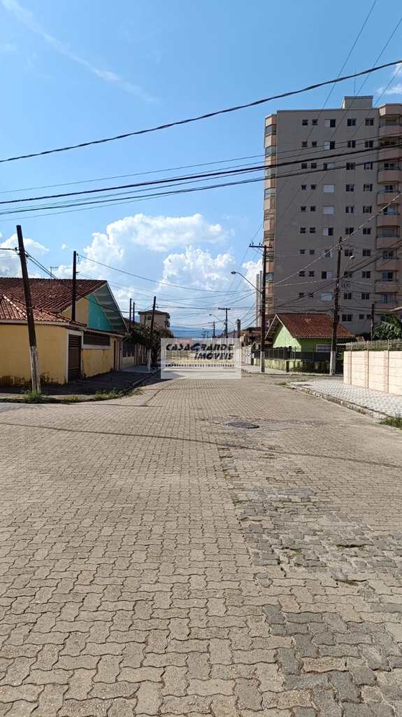 Casa de Condomínio em Praia Grande, no bairro Tupi