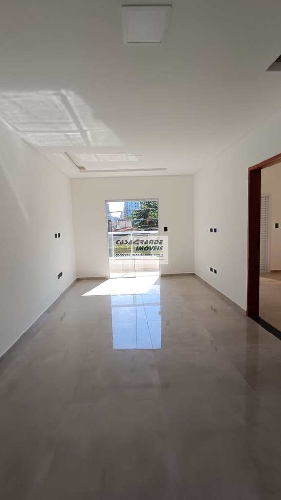 Casa de Condomínio em Praia Grande, no bairro Tupi