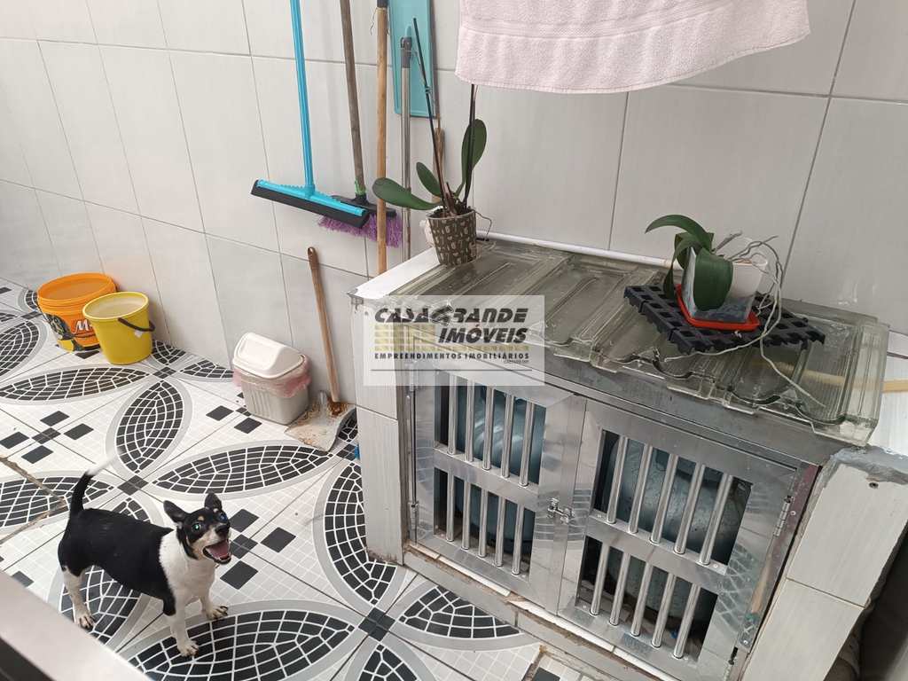 Casa em Praia Grande, no bairro Maracanã