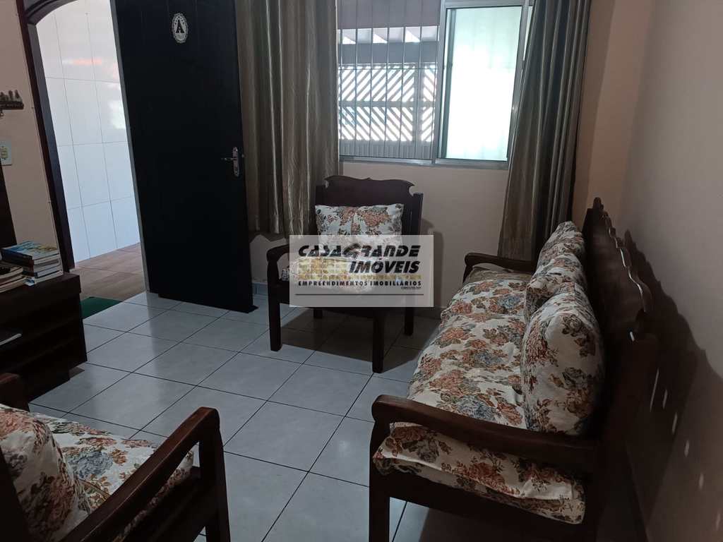 Casa em Praia Grande, no bairro Maracanã