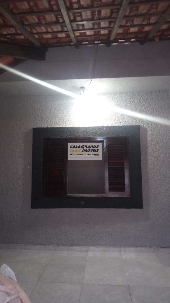 Casa em Praia Grande, no bairro Tupiry