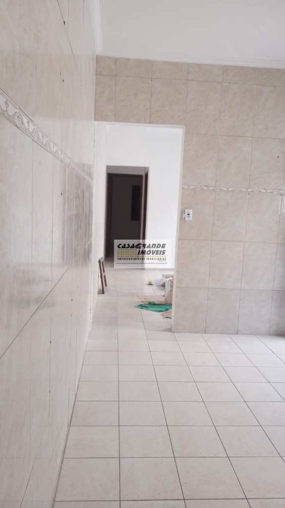 Casa em Praia Grande, no bairro Tupiry