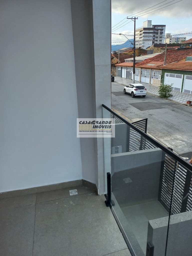 Sobrado de Condomínio em Praia Grande, no bairro Mirim