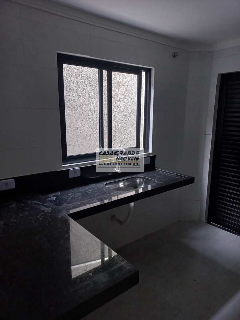 Sobrado de Condomínio em Praia Grande, no bairro Mirim
