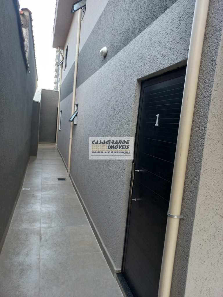 Sobrado de Condomínio em Praia Grande, no bairro Mirim