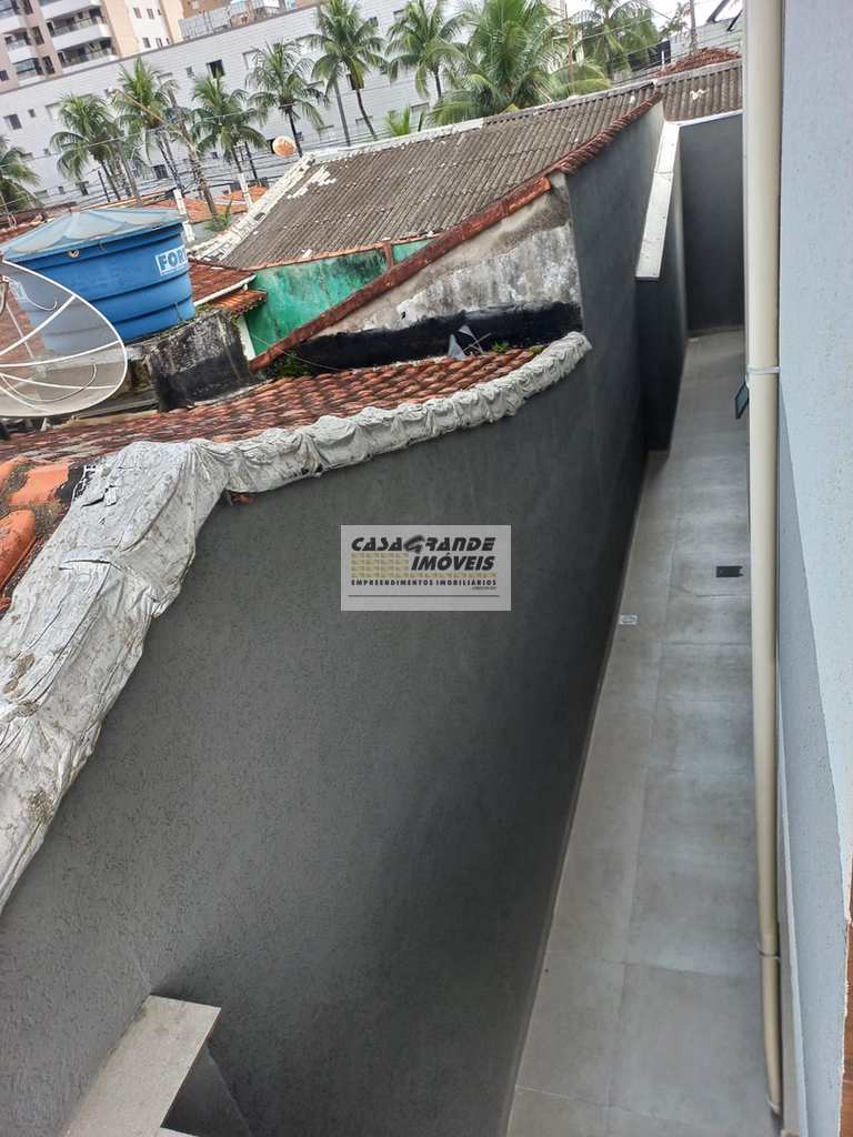 Sobrado de Condomínio em Praia Grande, no bairro Mirim