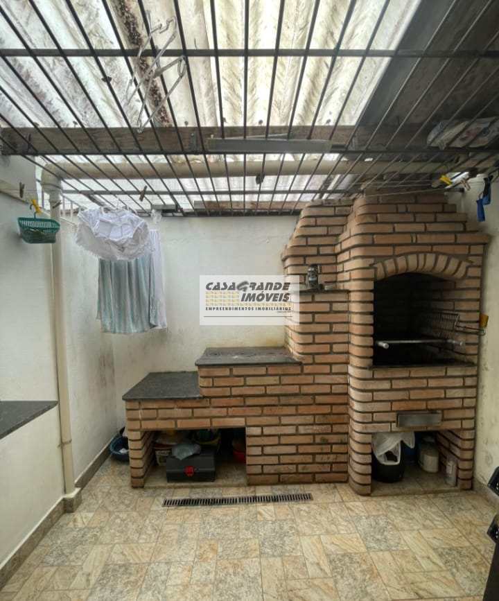Casa em Praia Grande, no bairro Princesa