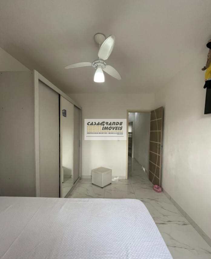 Casa em Praia Grande, no bairro Princesa