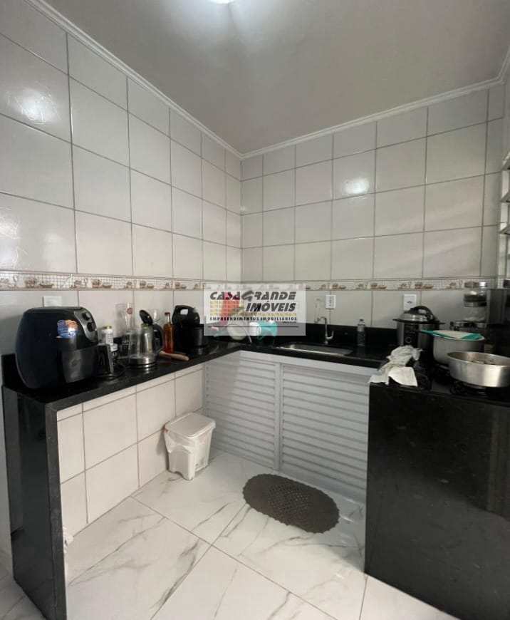 Casa em Praia Grande, no bairro Princesa