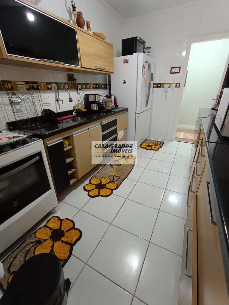 Apartamento em Praia Grande, no bairro Canto do Forte