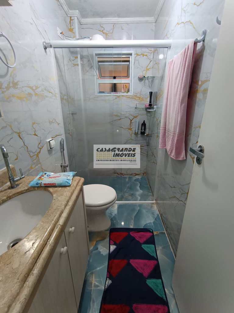 Apartamento em Praia Grande, no bairro Canto do Forte