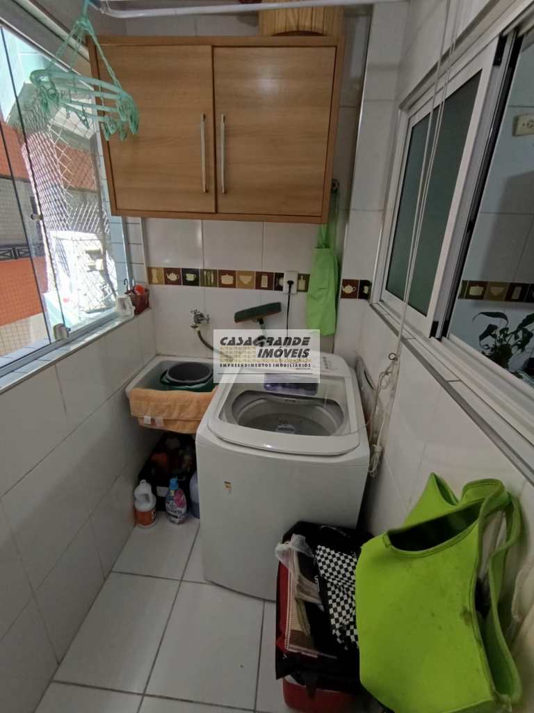 Apartamento em Praia Grande, no bairro Canto do Forte