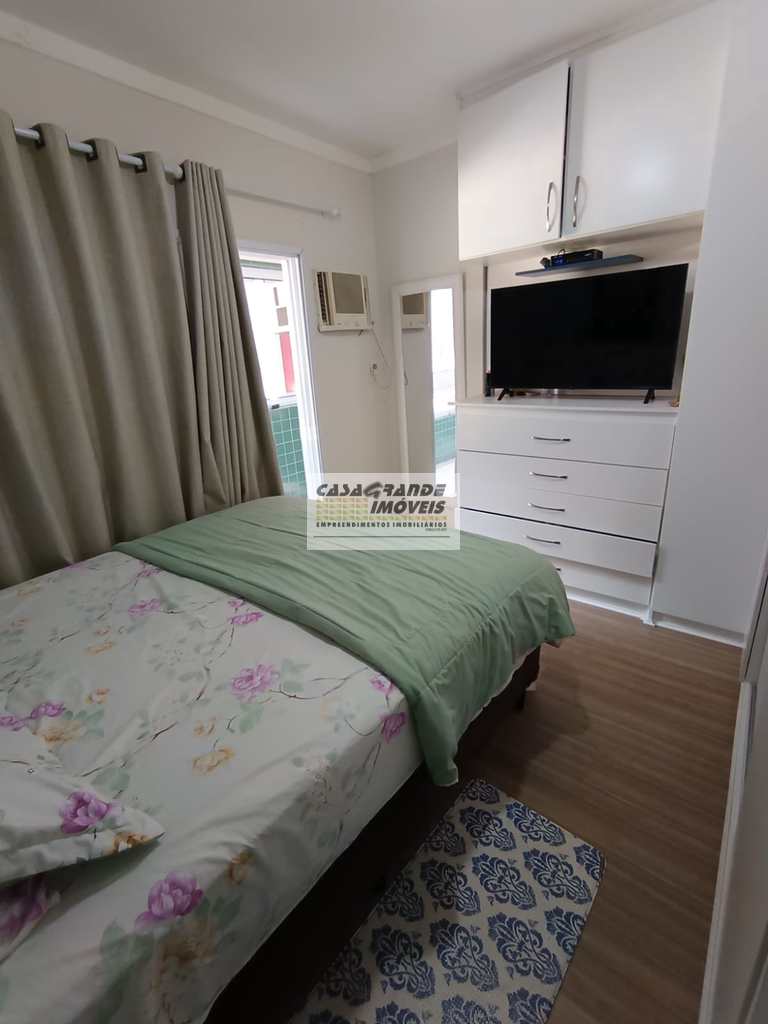 Apartamento em Praia Grande, no bairro Canto do Forte