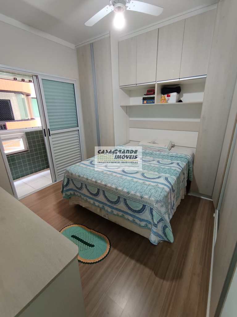 Apartamento em Praia Grande, no bairro Canto do Forte