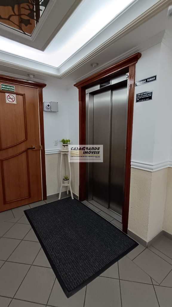 Apartamento em Praia Grande, no bairro Ocian