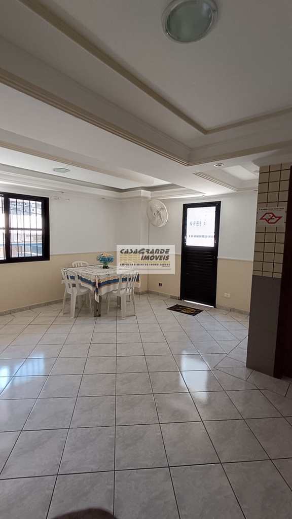 Apartamento em Praia Grande, no bairro Ocian