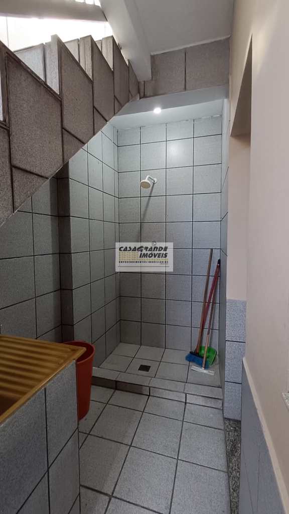 Casa em Praia Grande, no bairro Maracanã