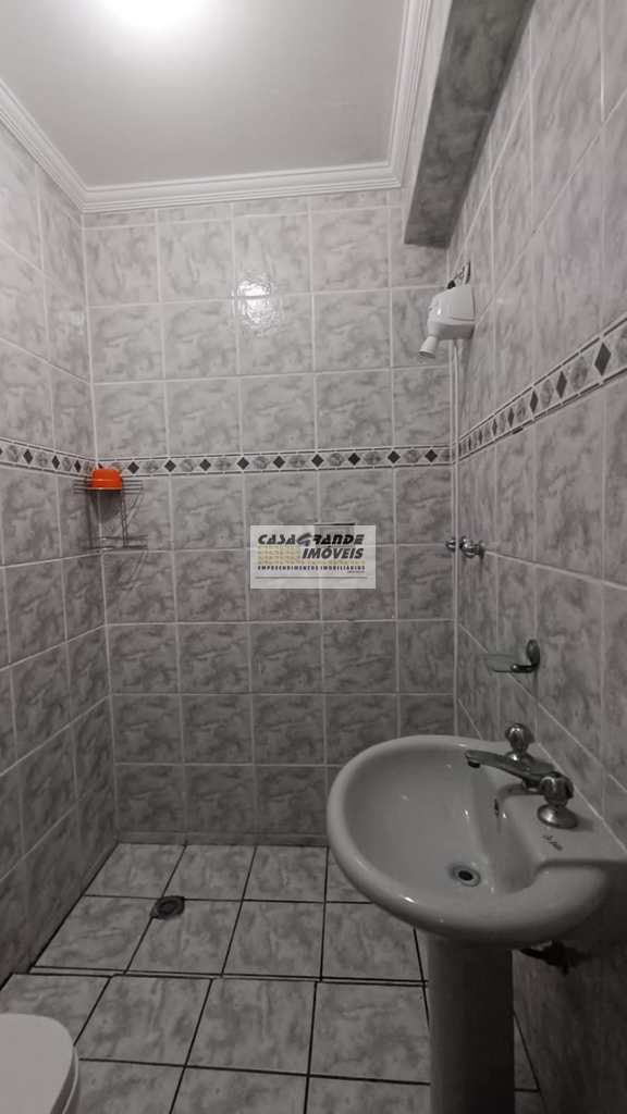 Casa em Praia Grande, no bairro Maracanã