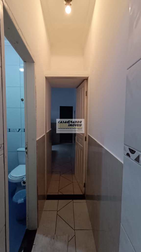 Casa em Praia Grande, no bairro Maracanã