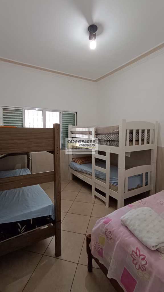 Casa em Praia Grande, no bairro Maracanã