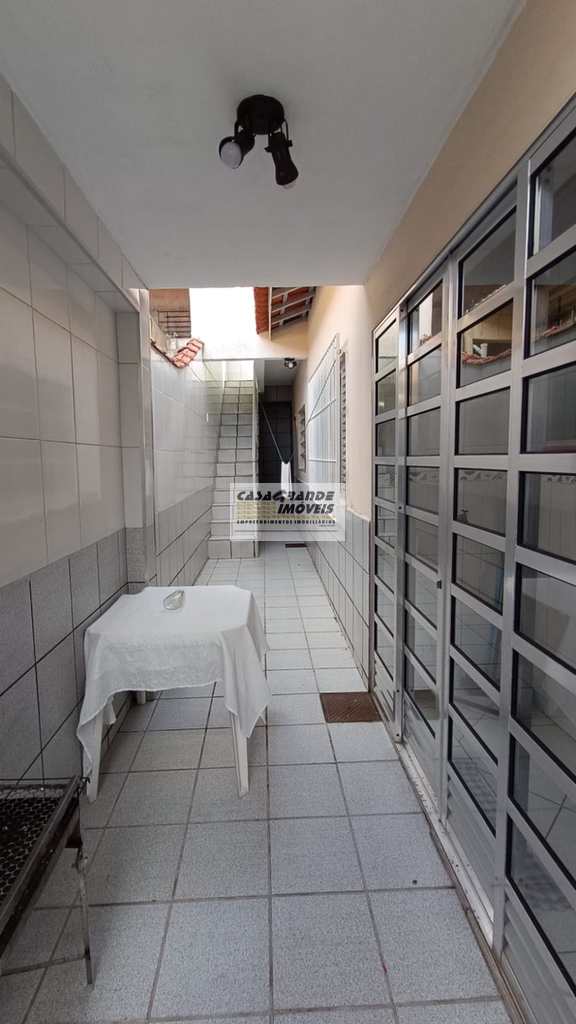 Casa em Praia Grande, no bairro Maracanã