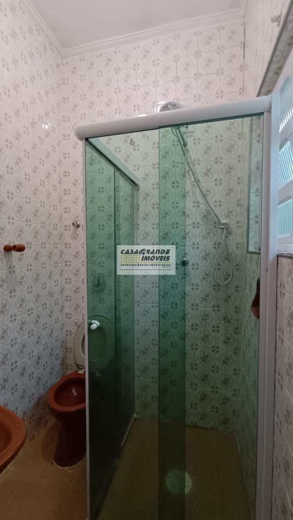 Casa em Praia Grande, no bairro Caiçara