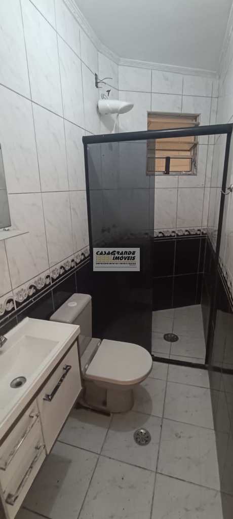 Sobrado em Praia Grande, no bairro Samambaia