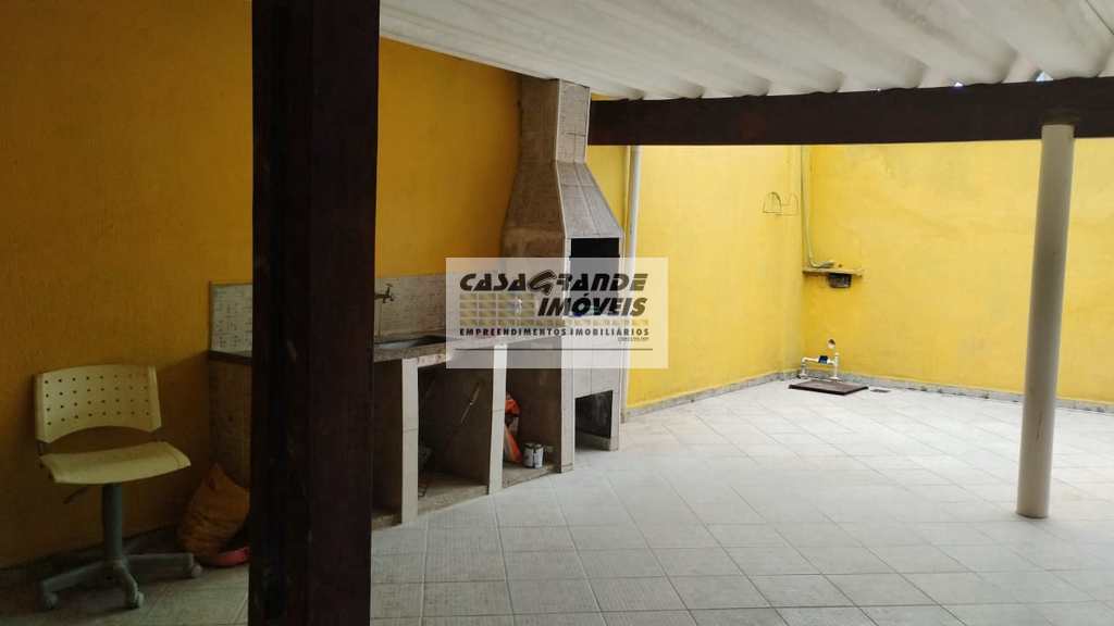 Sobrado em Praia Grande, no bairro Samambaia