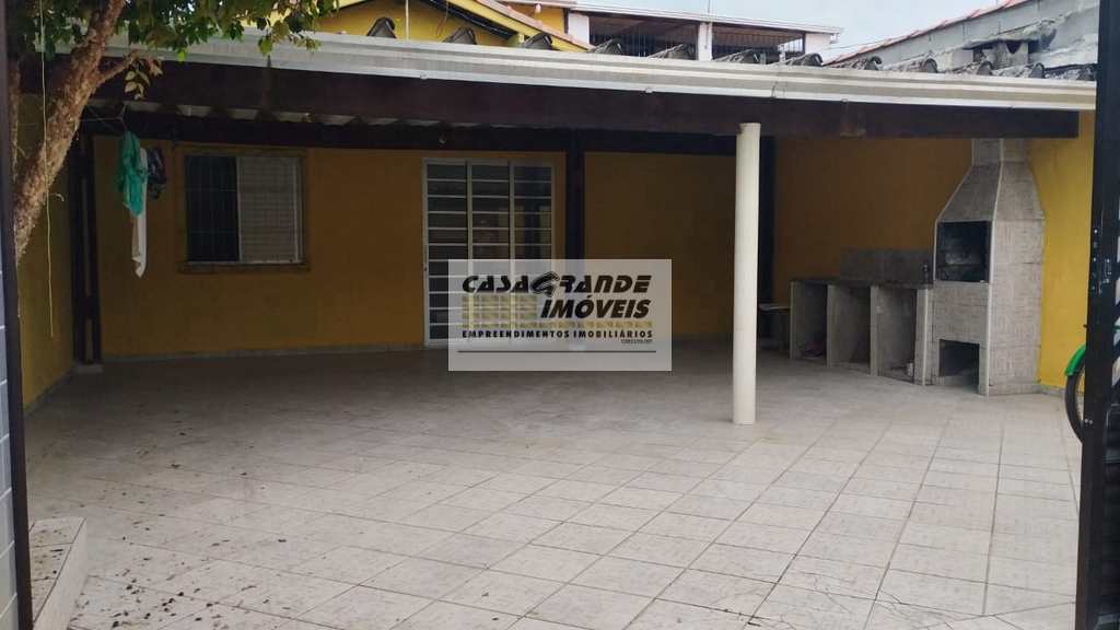 Sobrado em Praia Grande, no bairro Samambaia