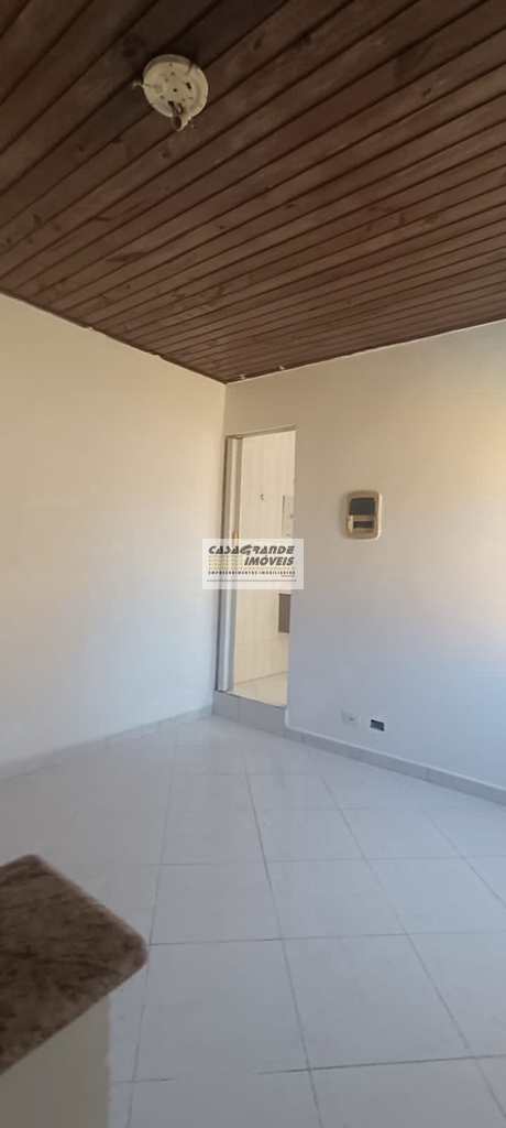 Sobrado em Praia Grande, no bairro Samambaia