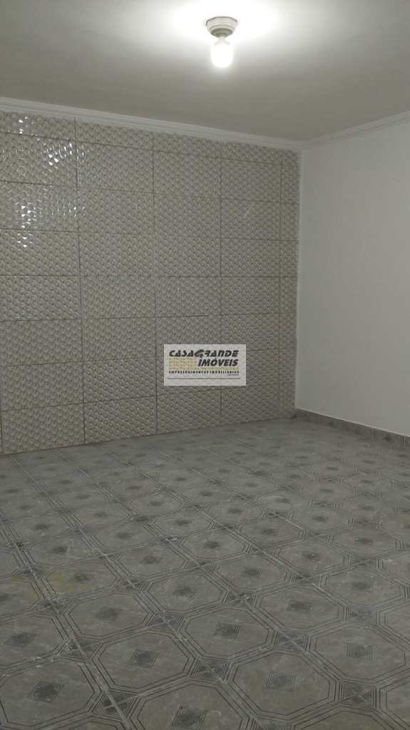 Sobrado em Praia Grande, no bairro Samambaia