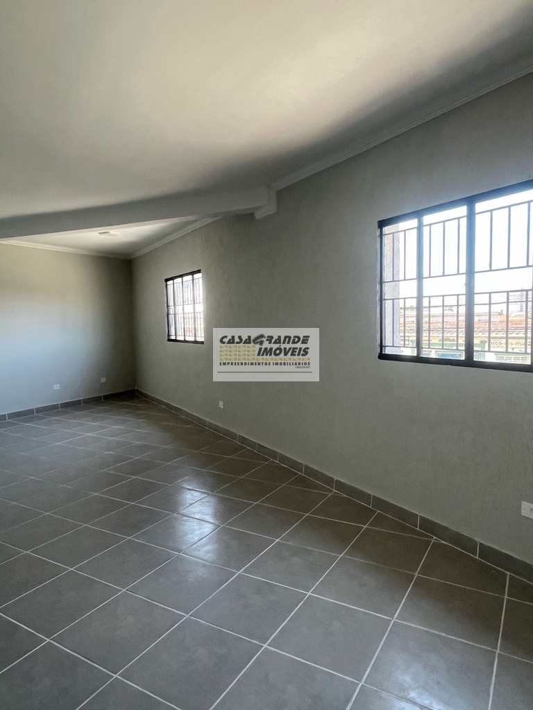 Sala Comercial em Praia Grande, no bairro Maracanã