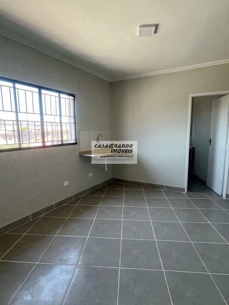 Sala Comercial em Praia Grande, no bairro Maracanã