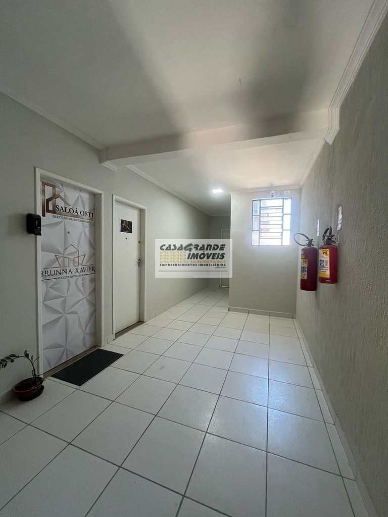 Sala Comercial em Praia Grande, no bairro Maracanã