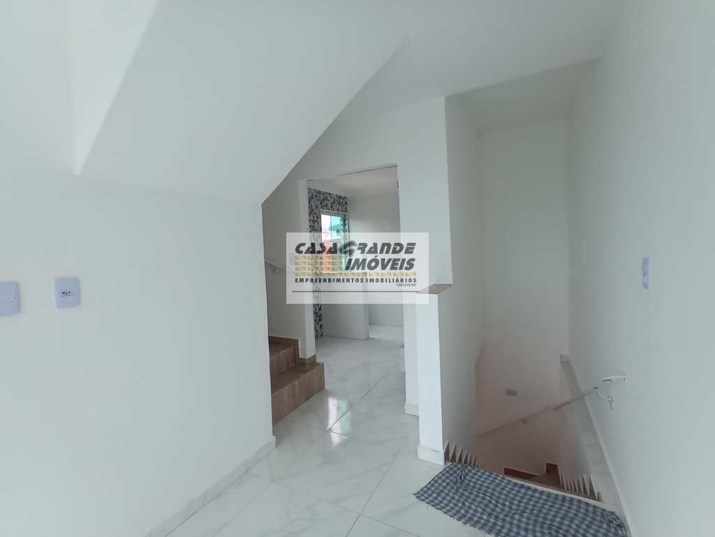 Casa de Condomínio em Praia Grande, no bairro Caiçara