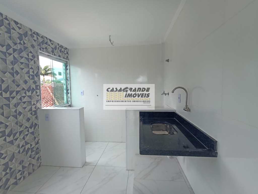 Casa de Condomínio em Praia Grande, no bairro Caiçara