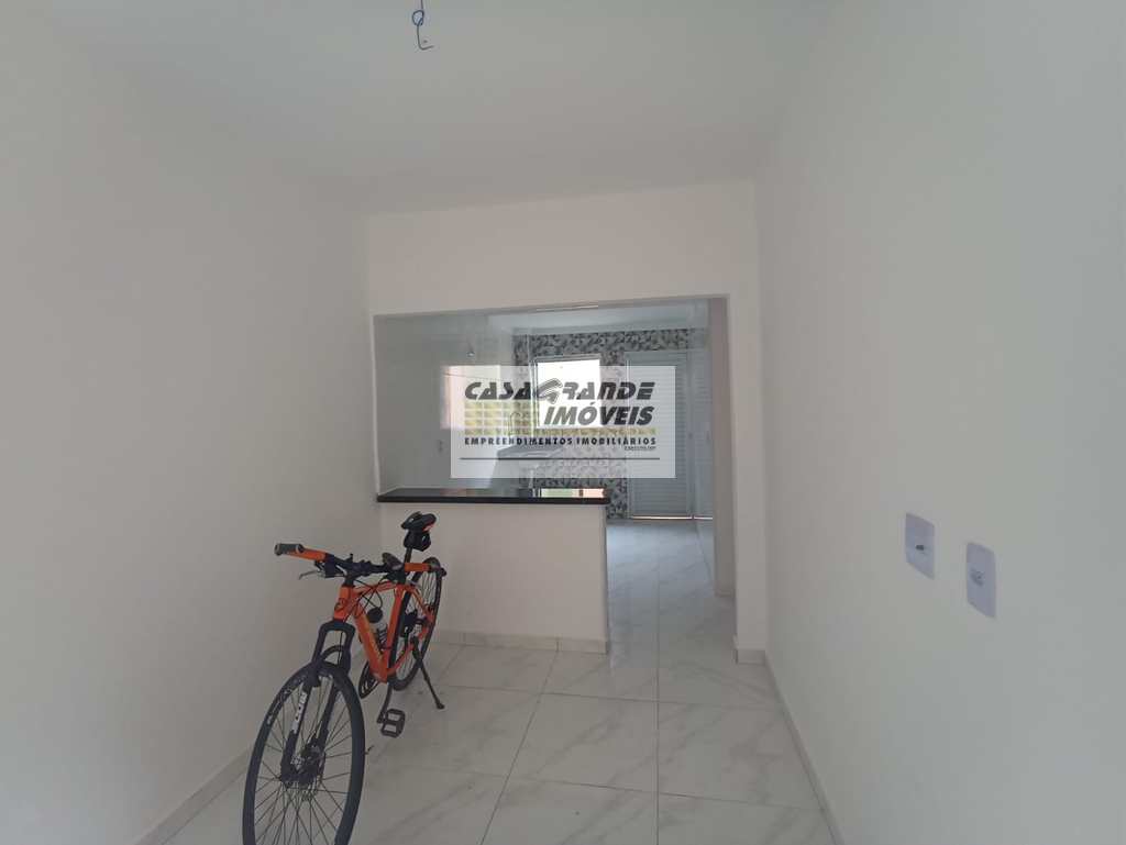 Casa de Condomínio em Praia Grande, no bairro Caiçara