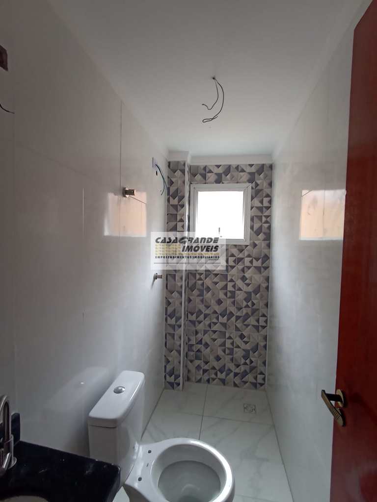 Casa de Condomínio em Praia Grande, no bairro Caiçara
