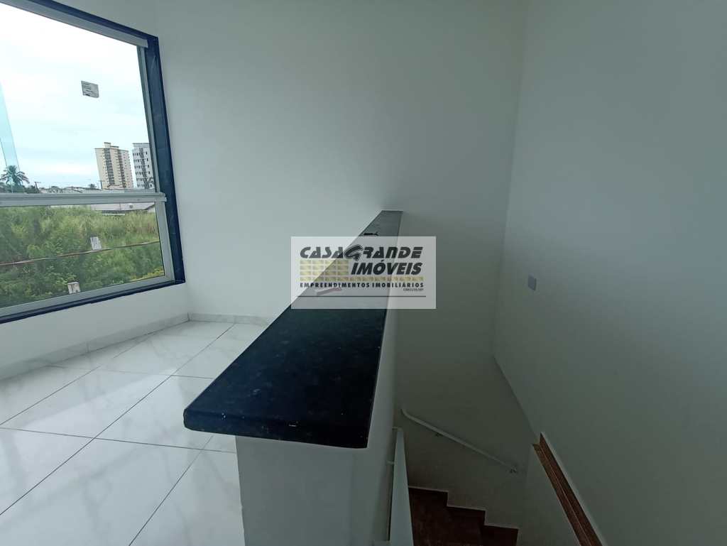 Casa de Condomínio em Praia Grande, no bairro Caiçara